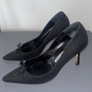 Manolo Blahnik Puerti black flannel and leather cap-toe pump, 90mm